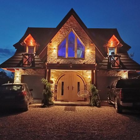 Lux Houses W Domku Tylko Dwa Apartamentyz Jacuzzi Zewnetrznym Ґронь Екстер'єр фото