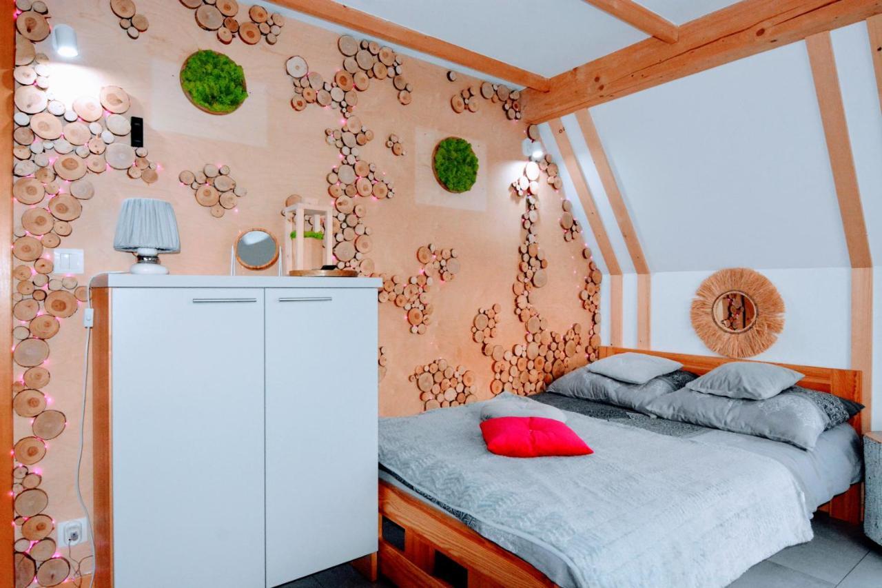 Lux Houses W Domku Tylko Dwa Apartamentyz Jacuzzi Zewnetrznym Ґронь Екстер'єр фото
