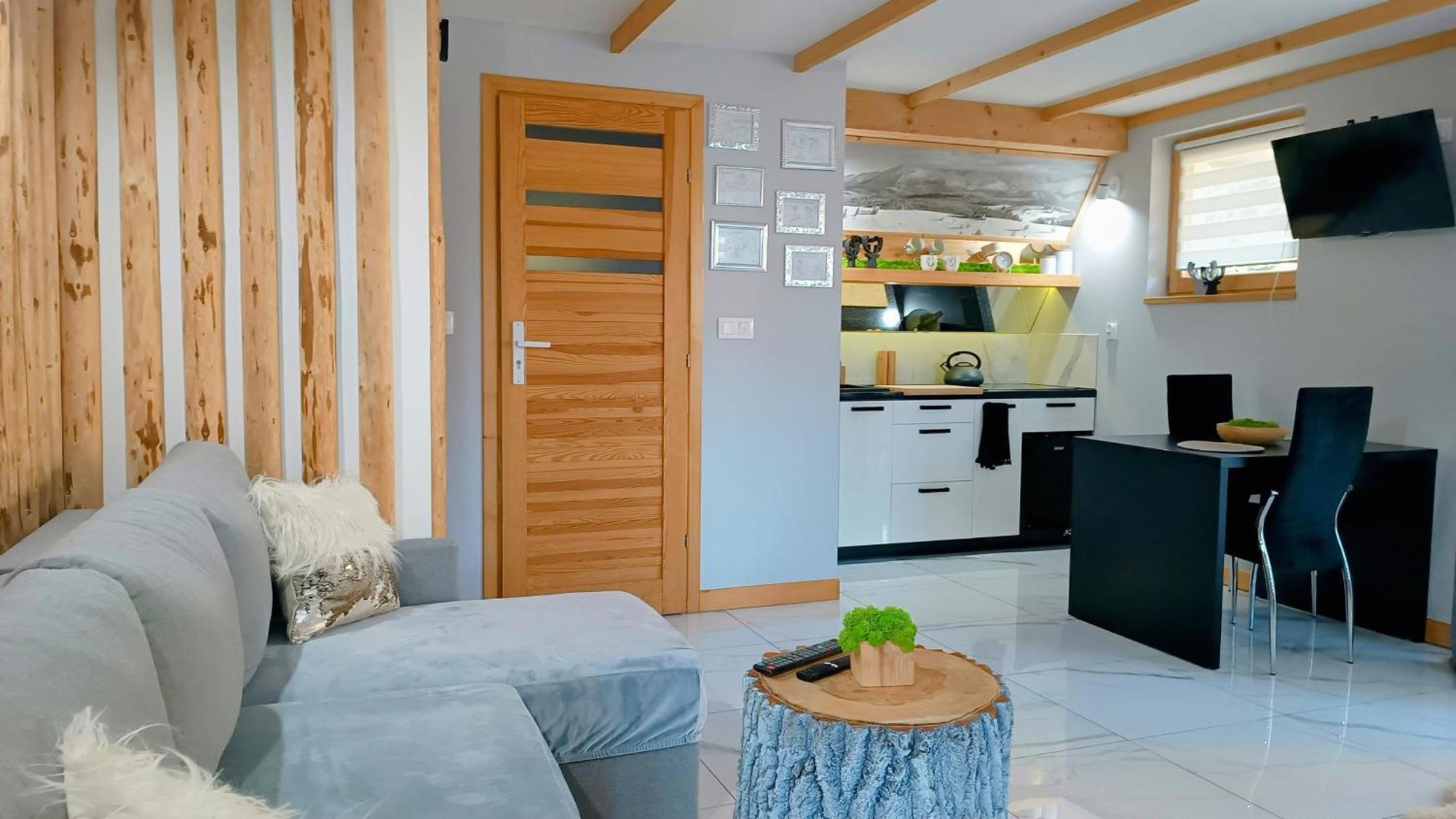 Lux Houses W Domku Tylko Dwa Apartamentyz Jacuzzi Zewnetrznym Ґронь Екстер'єр фото